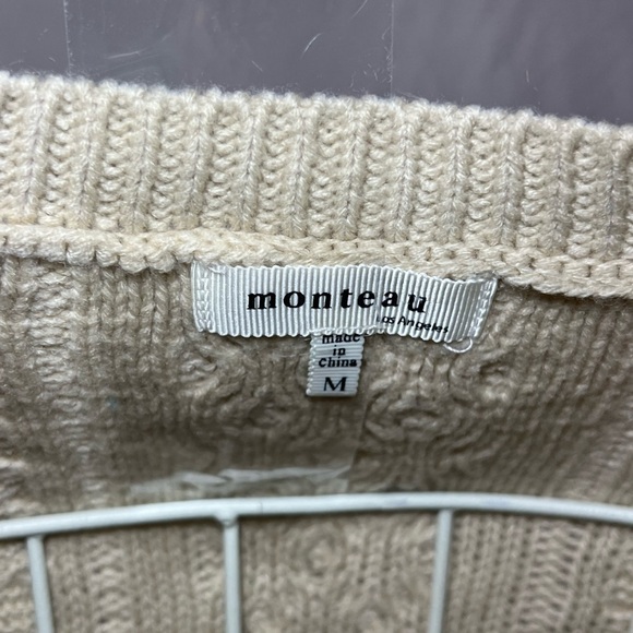 Monteau Sweater Button Down Combo - Cream & White - Size Medium - Picture 7 of 8